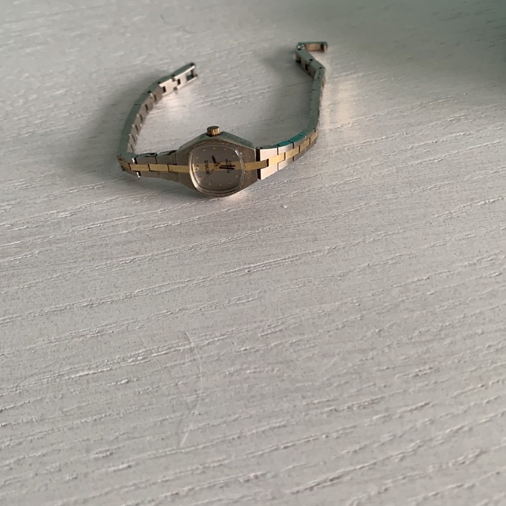 Vintage Benrus Watch with Diamond Accent - Picture 10 of 11